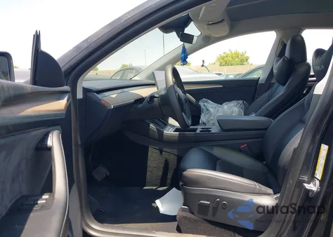 2024 Tesla Model Y Long Range Dual Motor All-Wheel Drive из США, поврежденный, VIN 7SAYGDEE5RA222252